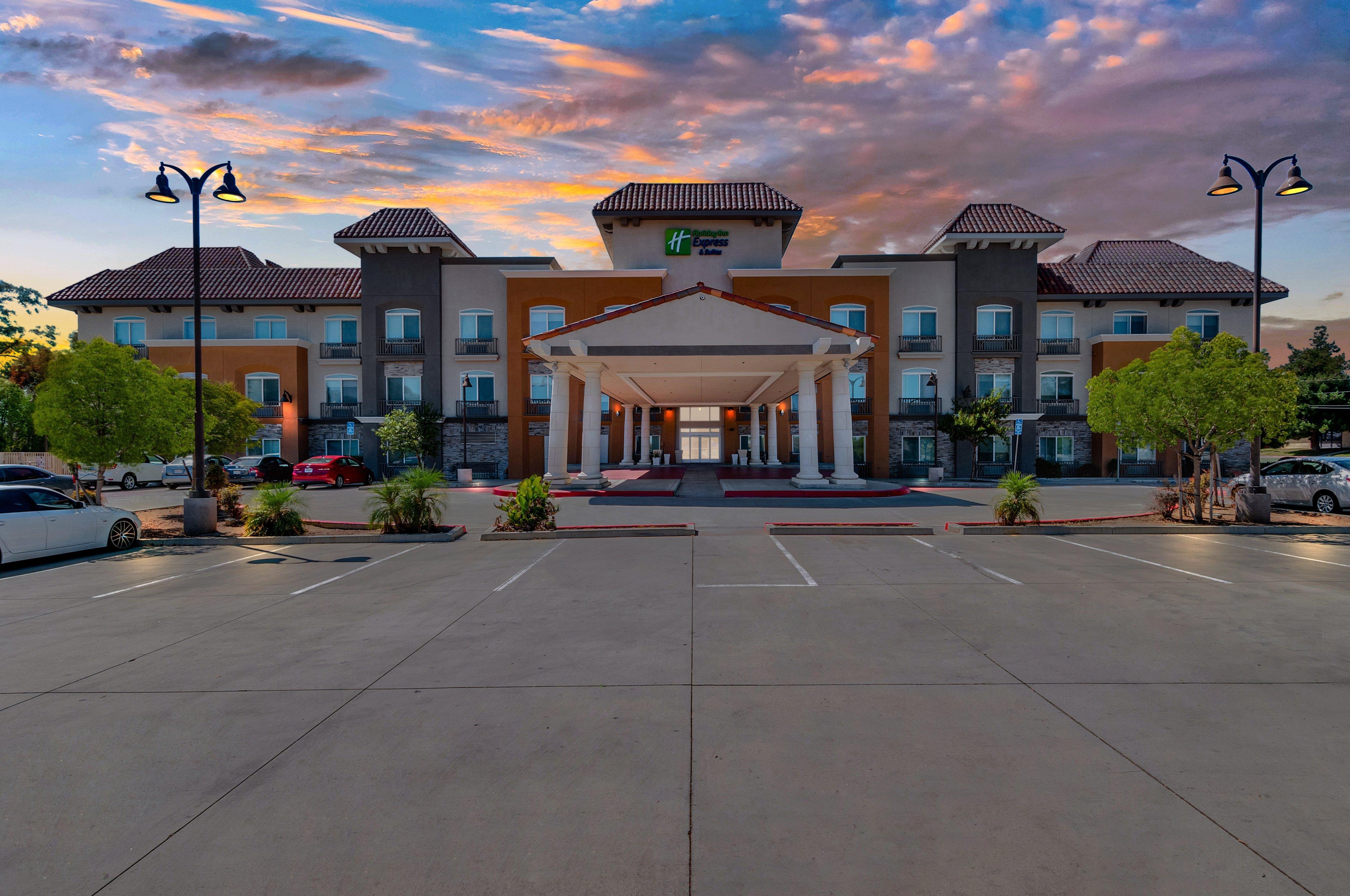 Hotel Express & By Ihg