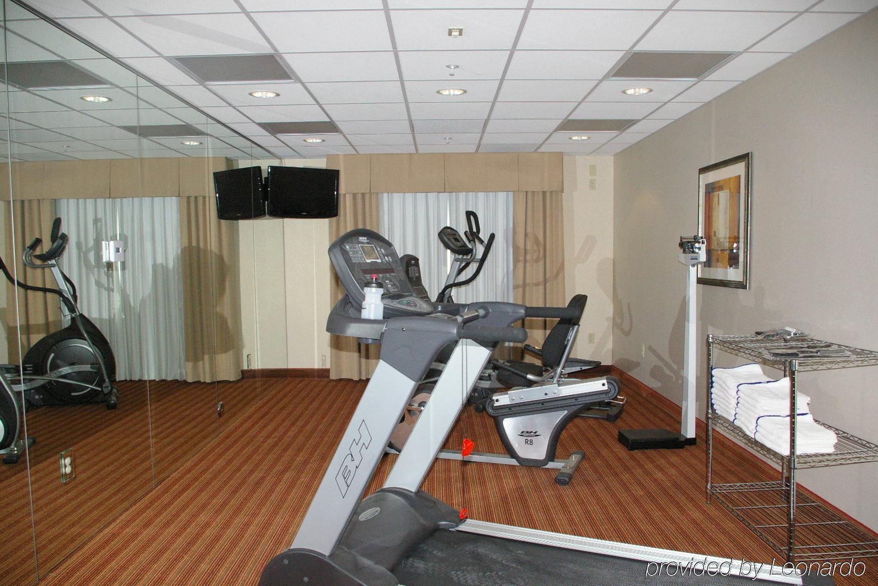 Hotel Express & By Ihg 2*