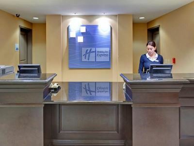 Hotel Express & By Ihg 2*
