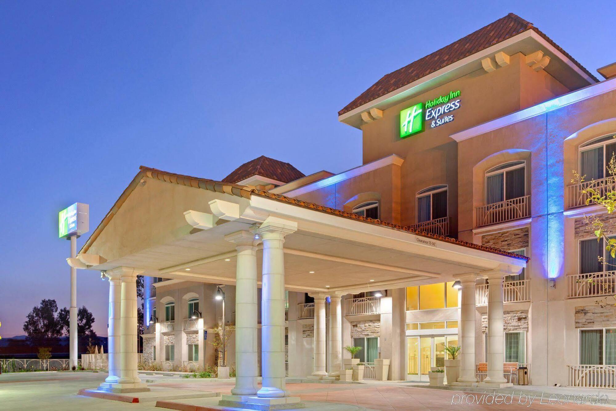 Hotel Express & By Ihg