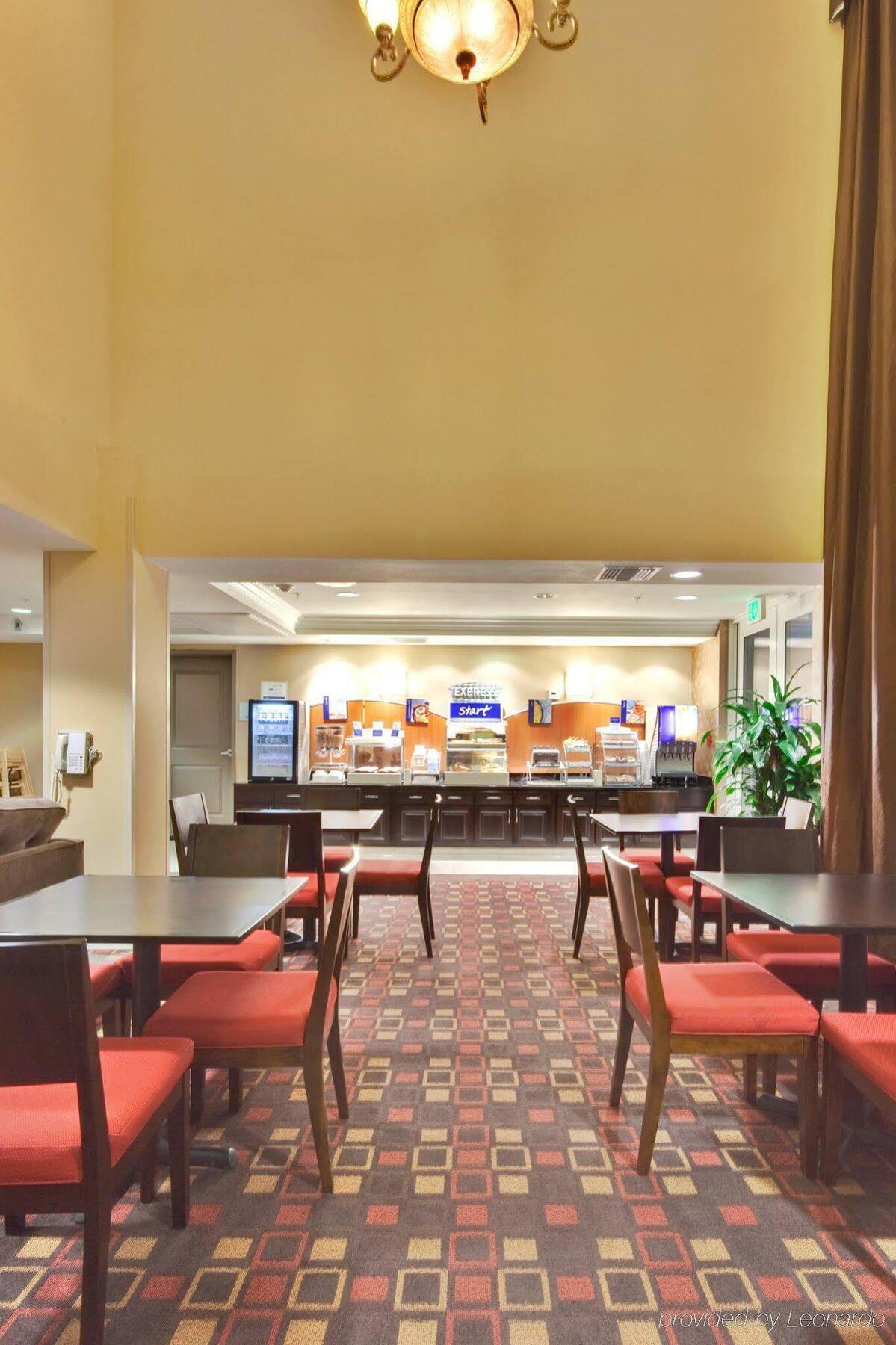 Hotel Express & By Ihg 2*